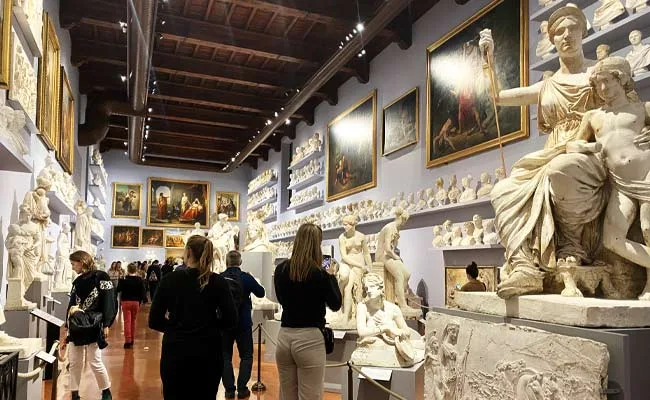 The Gipsoteca Bartolini - Plaster Cast Gallery - was founded in 1784 by the Grand Duke Peter Leopold of Lorraine, who converted the former hospital of San Matteo in a place for studying and hosting artwork models for students.